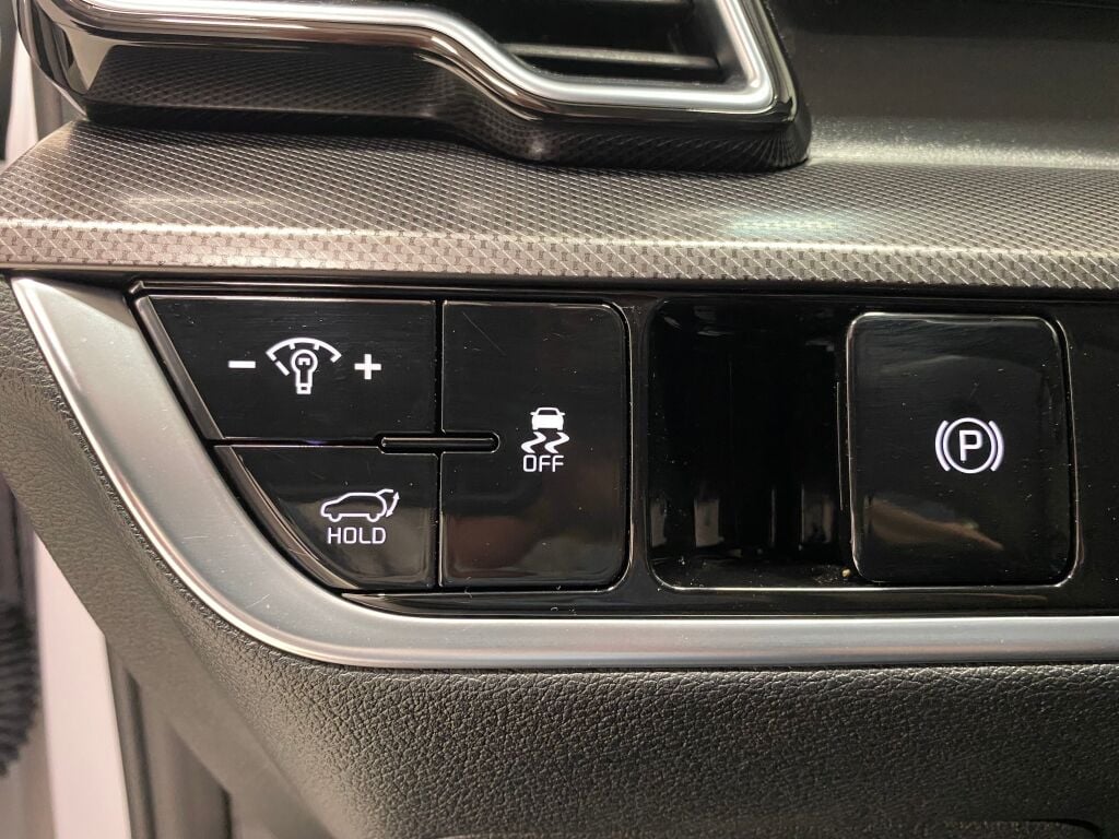 2025 Kia Sportage photo 35 of 37
