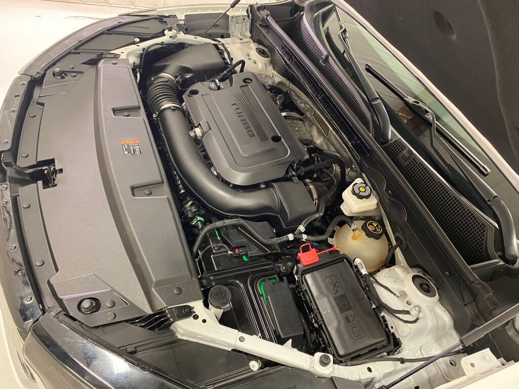 2022 Buick Envision Preferred Summit White at Auto Express Mitsubishi
