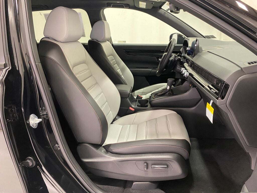 2026 Honda CR-V Hybrid Sport Touring CRYSTAL BLACK at Altoona Honda
