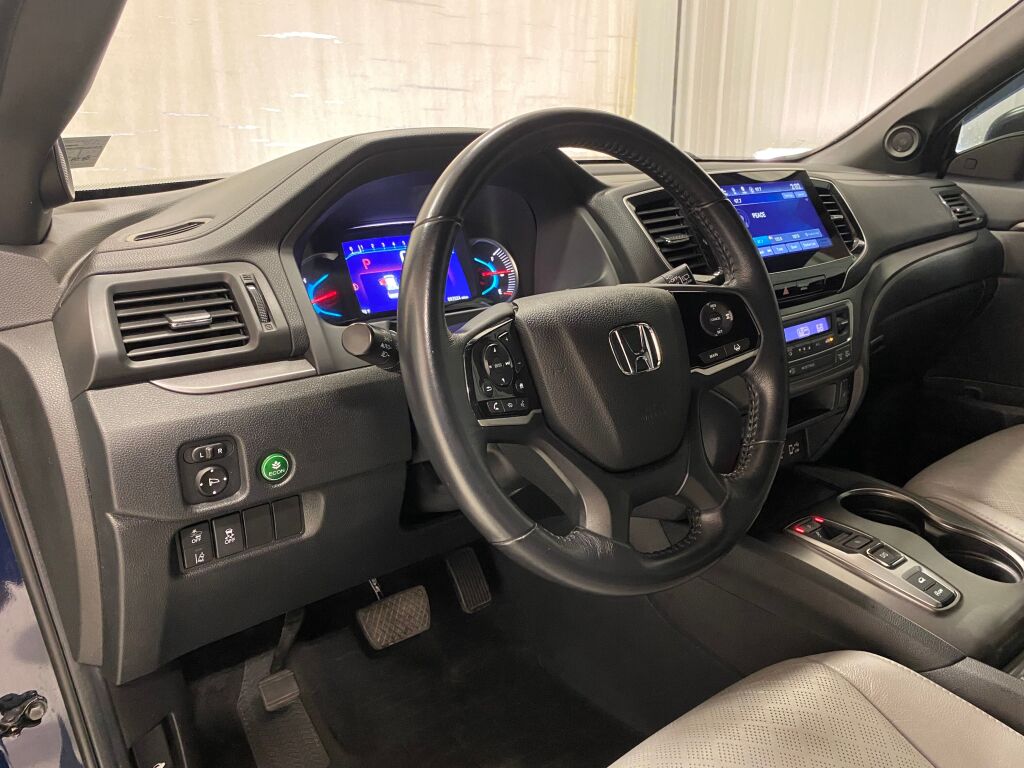 2021 Honda Passport photo 11 of 36
