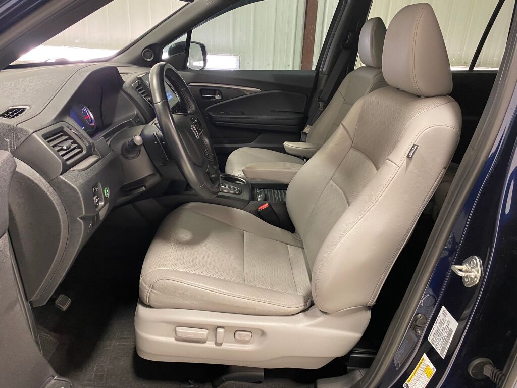 2021 Honda Passport photo 26 of 36