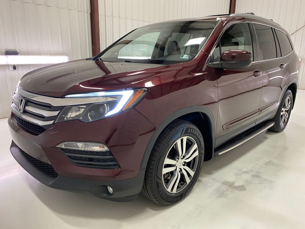 2017 Honda Pilot photo 5 of 38