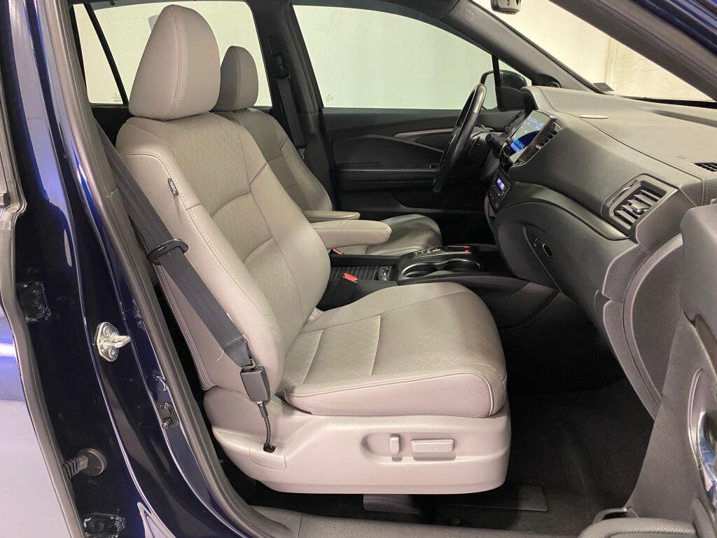 2021 Honda Passport photo 9 of 36