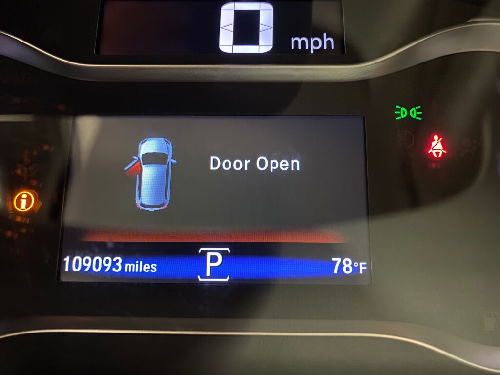 2017 Honda Pilot photo 32 of 38