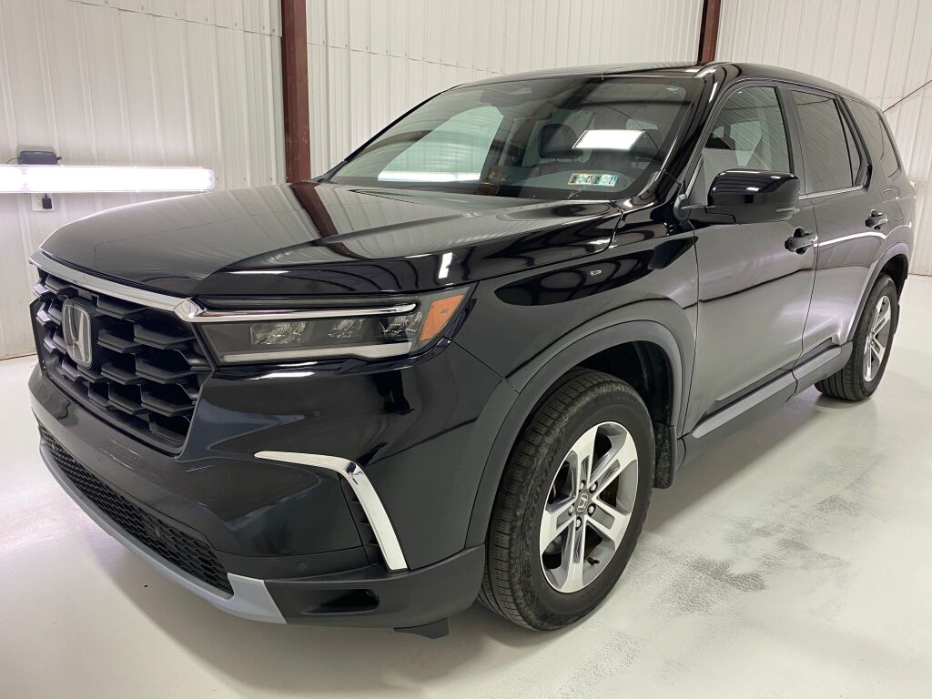 2024 Honda Pilot photo 3 of 10
