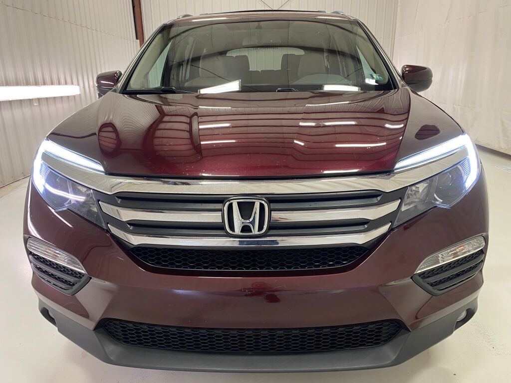 2017 Honda Pilot photo 23 of 38