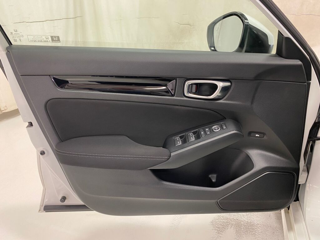 2024 Honda Civic photo 26 of 35