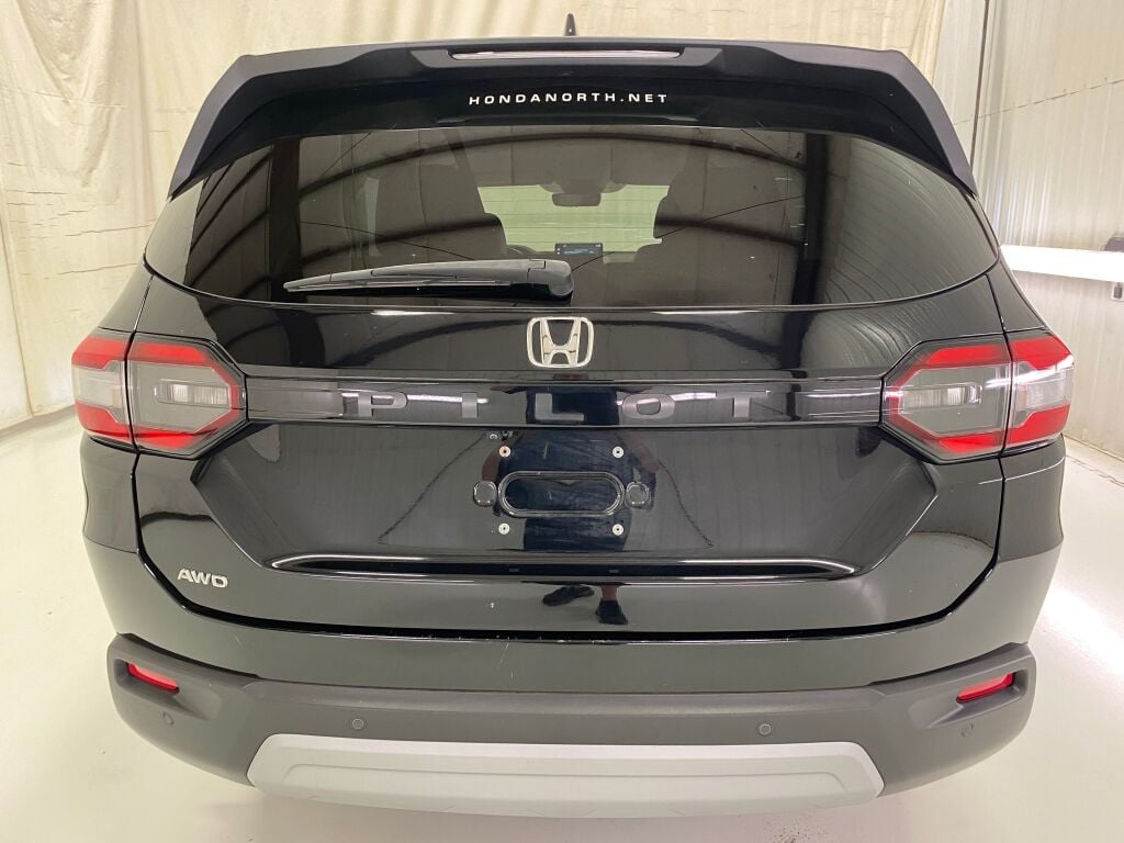 2024 Honda Pilot photo 6 of 10
