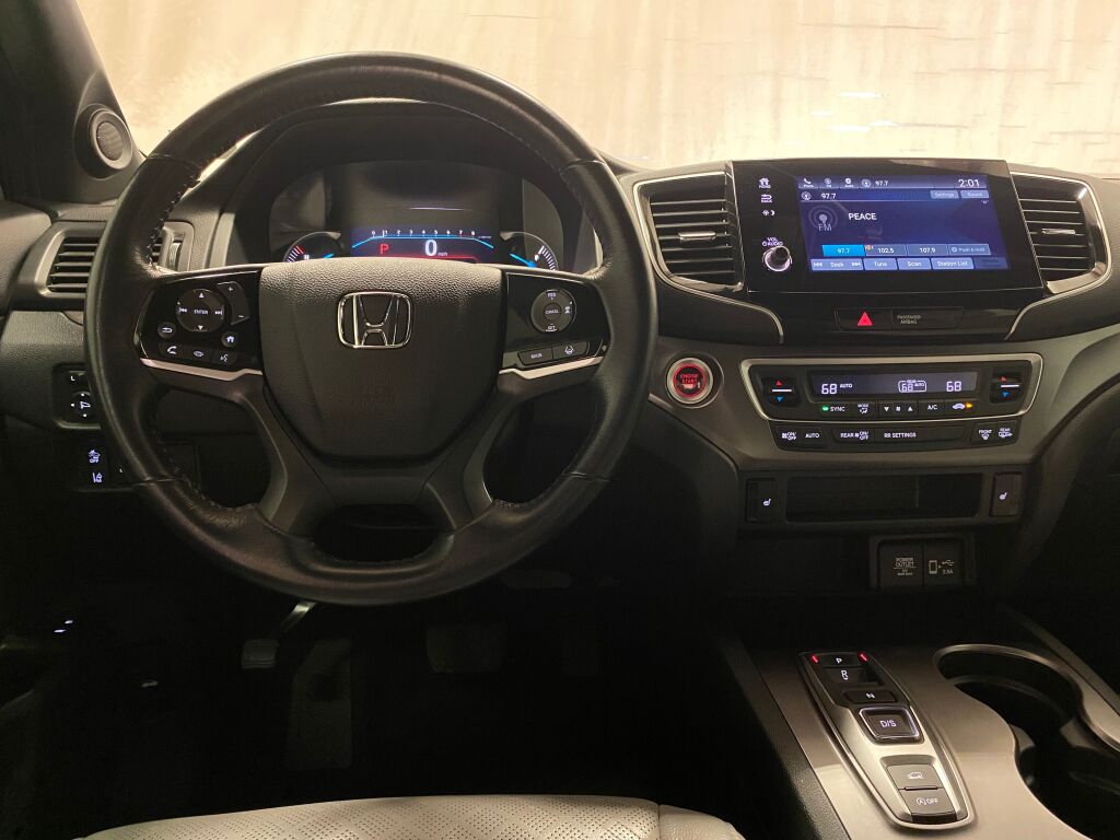 2021 Honda Passport photo 3 of 36