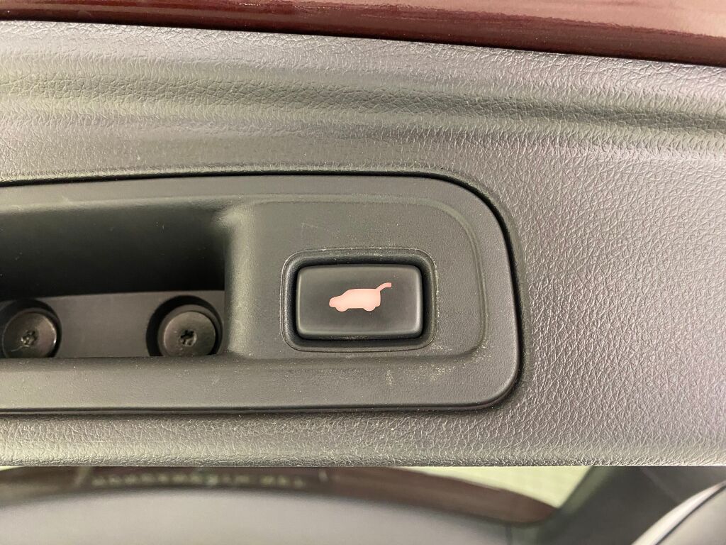 2017 Honda Pilot photo 26 of 38