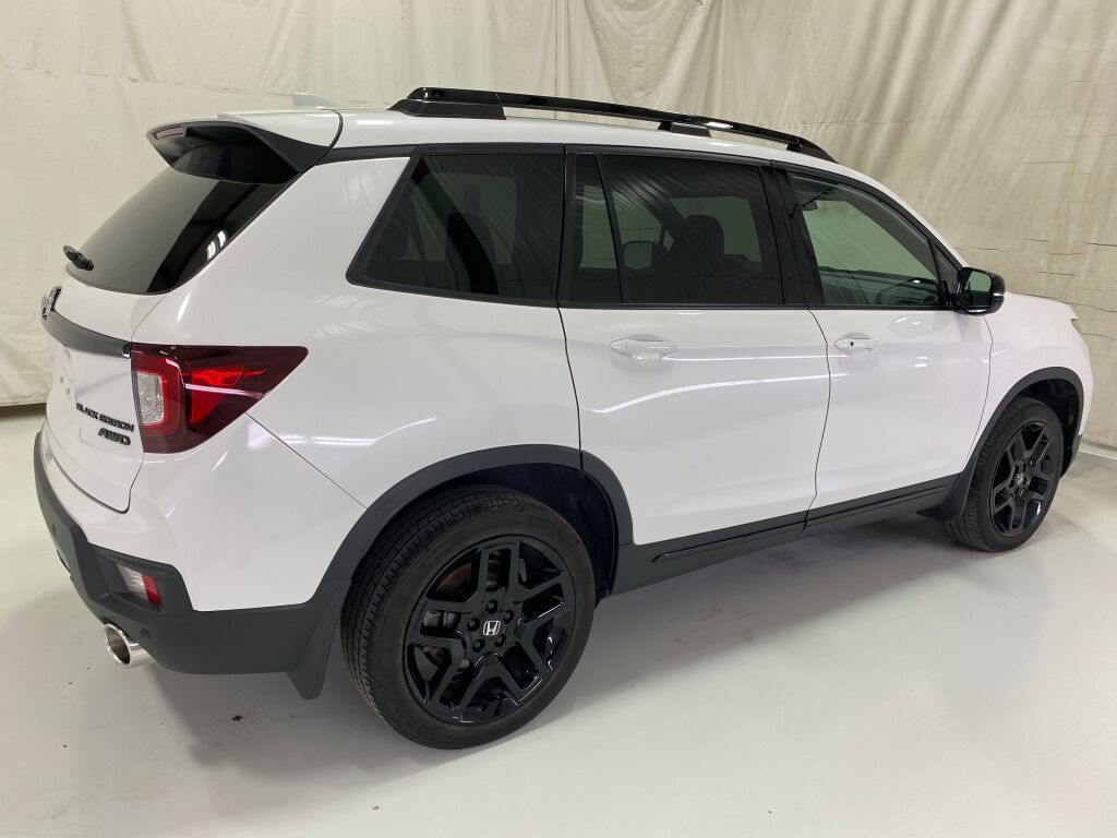 2024 Honda Passport photo 8 of 10