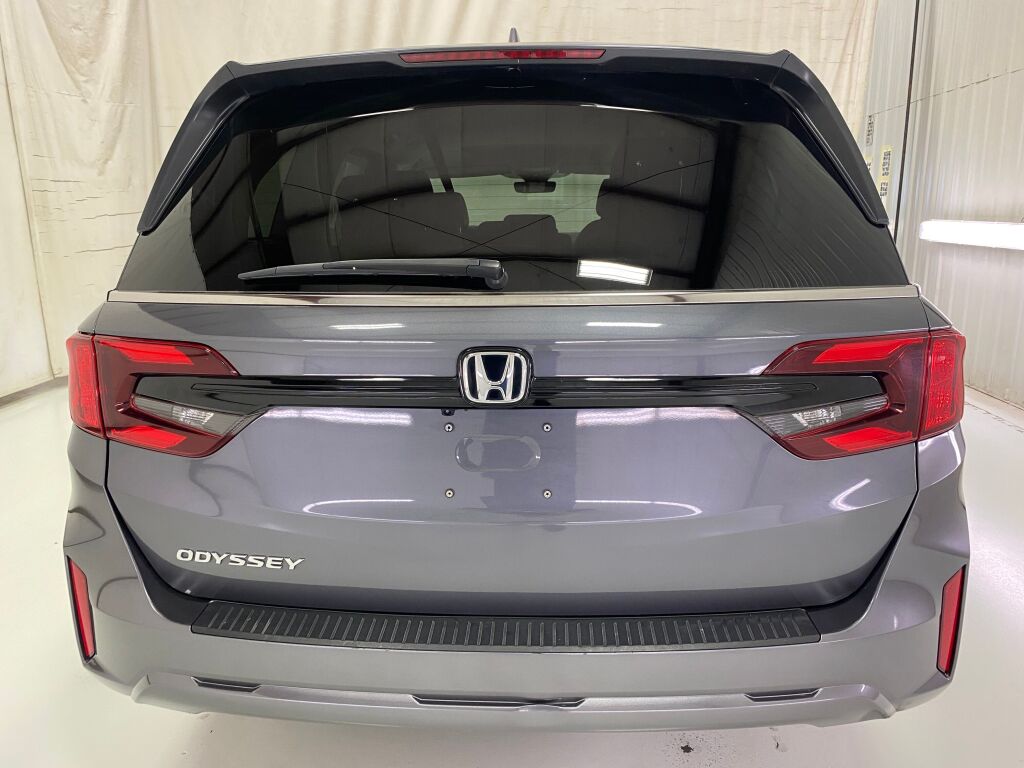 2025 Honda Odyssey photo 6 of 10