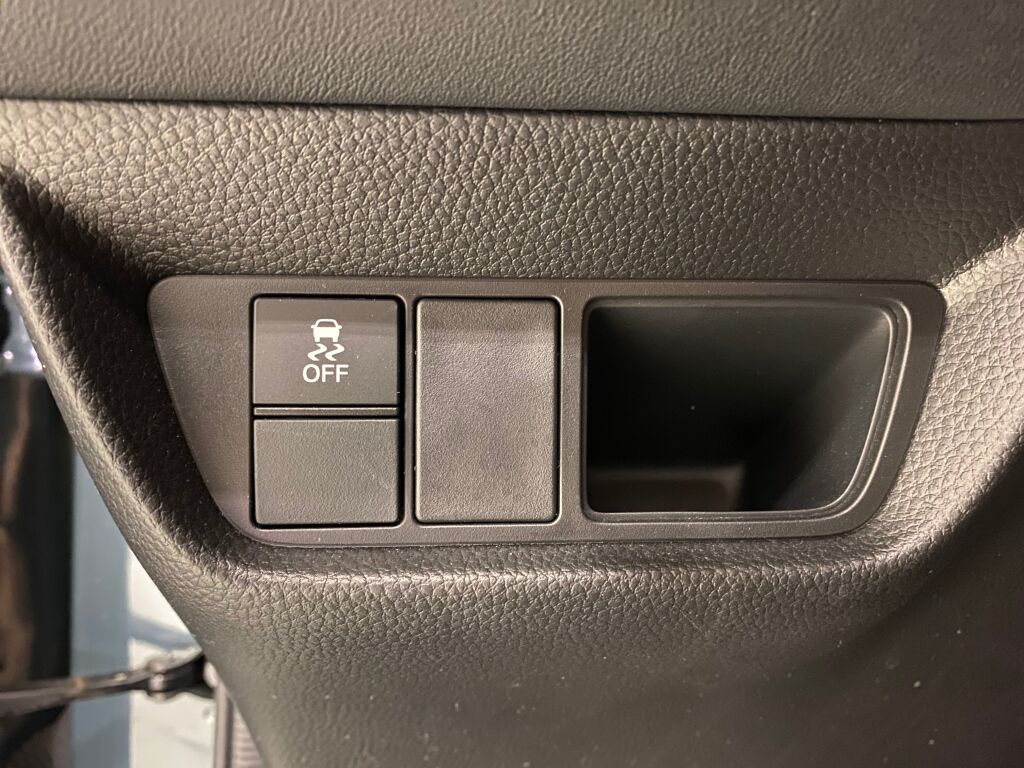 2024 Honda HR-V photo 32 of 34