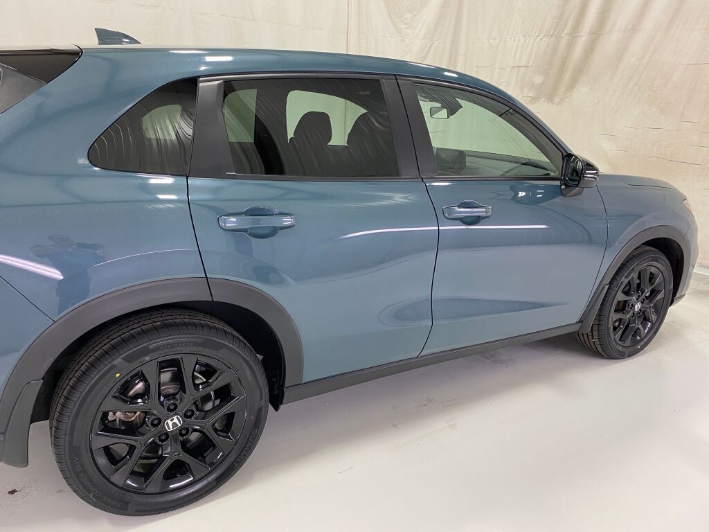2024 Honda HR-V photo 19 of 34