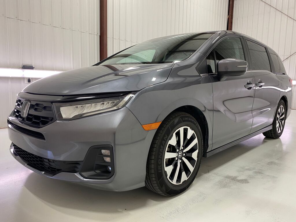 2025 Honda Odyssey photo 10 of 10