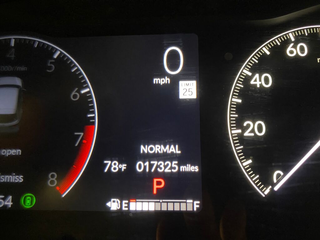 2024 Honda HR-V photo 27 of 34