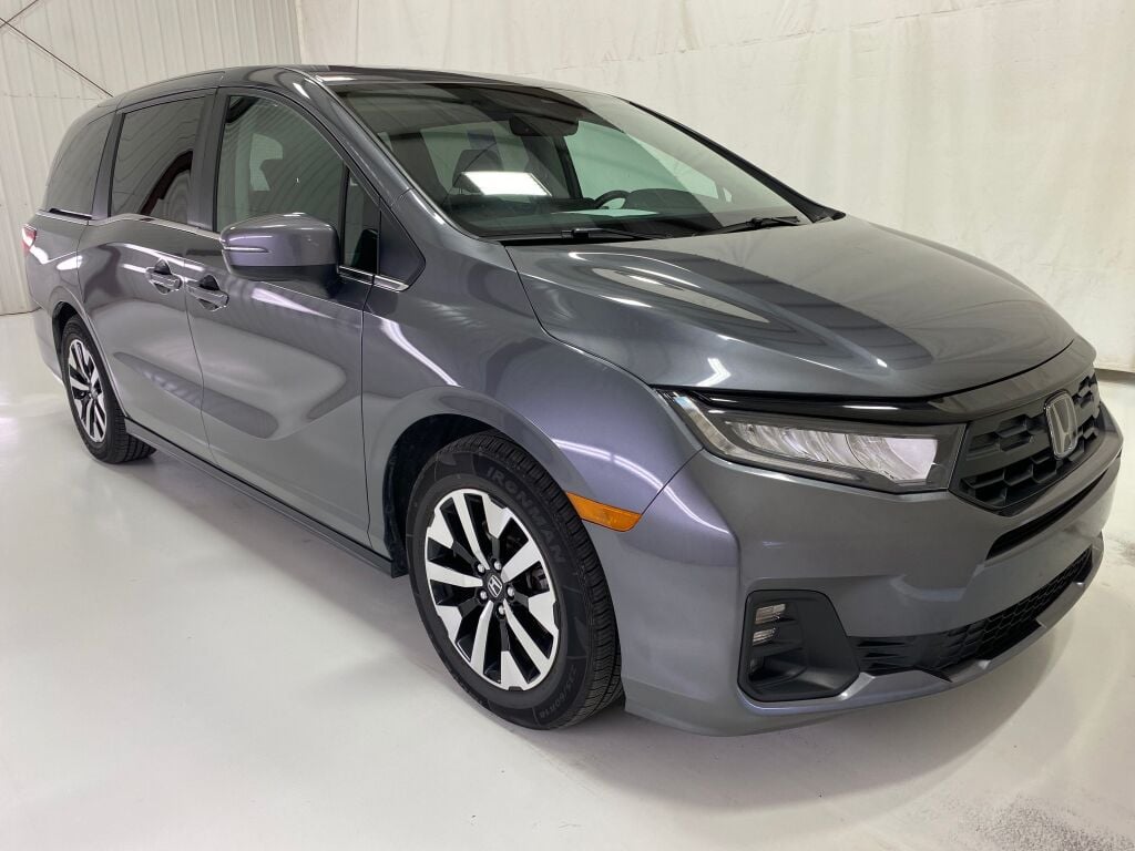 2025 Honda Odyssey photo 9 of 10