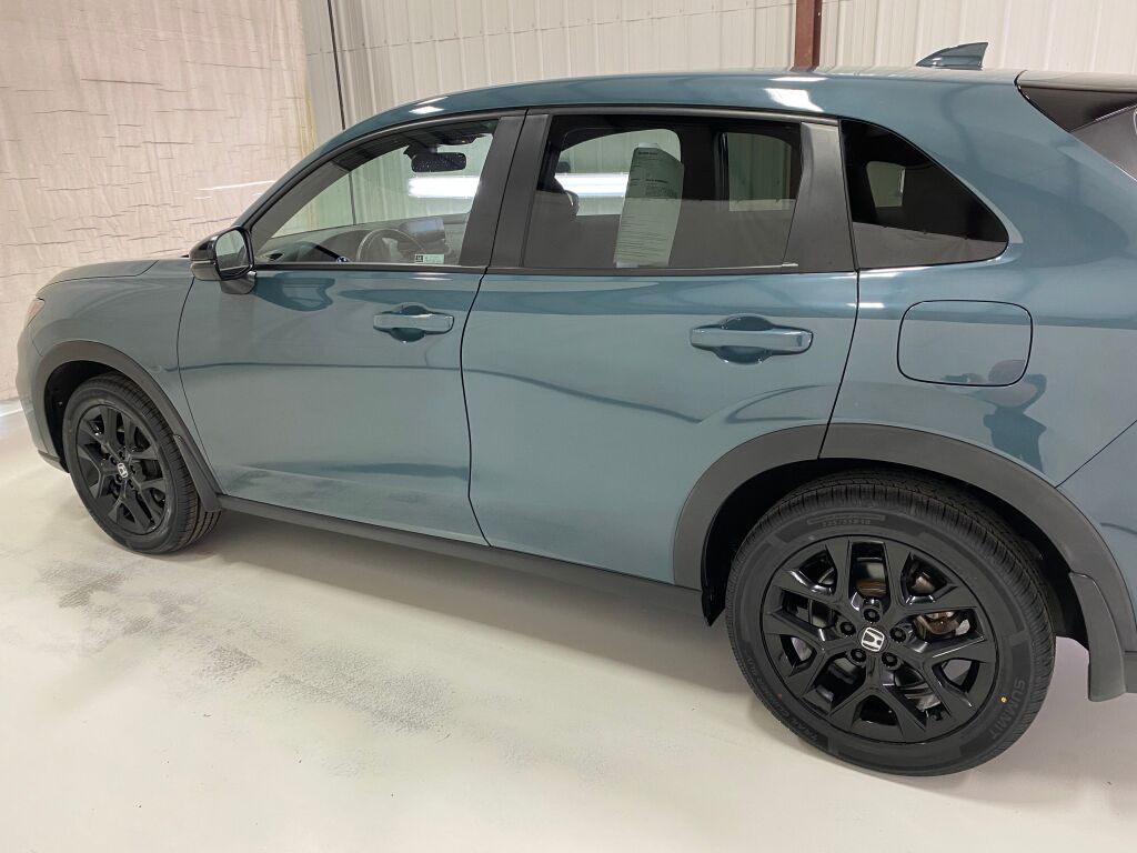 2024 Honda HR-V photo 15 of 34