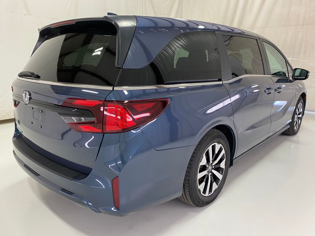 2025 Honda Odyssey photo 7 of 10