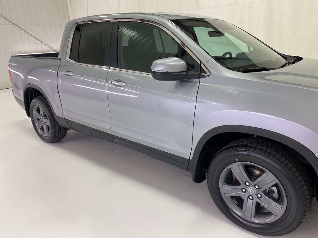 2023 Honda Ridgeline photo 20 of 37