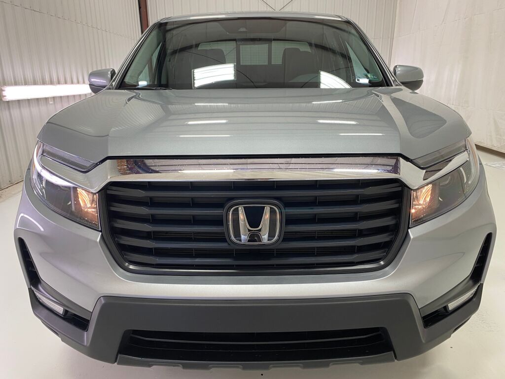 2023 Honda Ridgeline photo 21 of 37