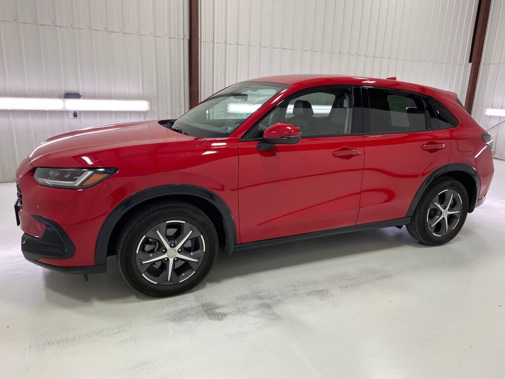 2025 Honda HR-V photo 4 of 10