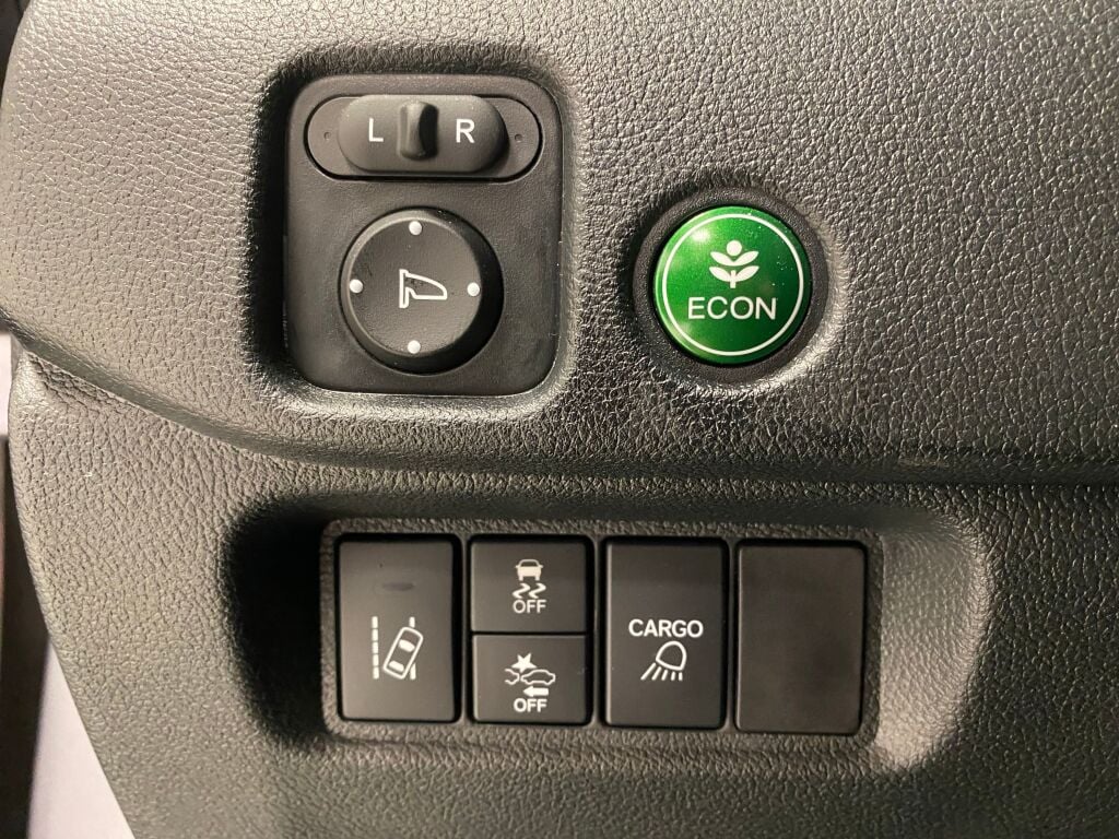 2023 Honda Ridgeline photo 35 of 37