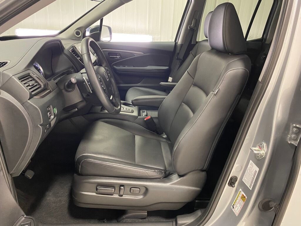 2023 Honda Ridgeline photo 27 of 37
