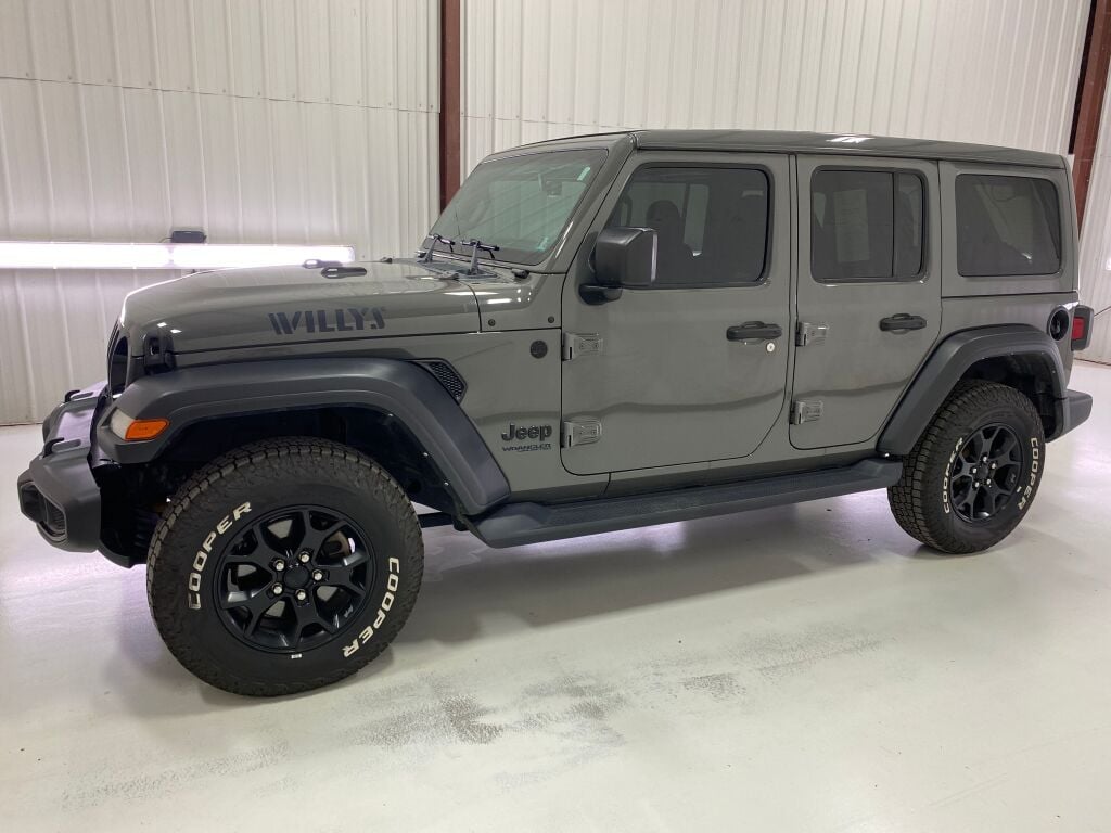 2021 Jeep Wrangler photo 4 of 10