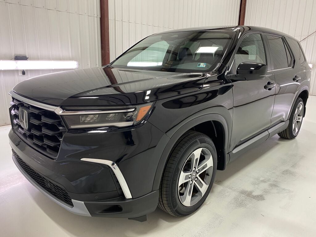 2024 Honda Pilot photo 4 of 37