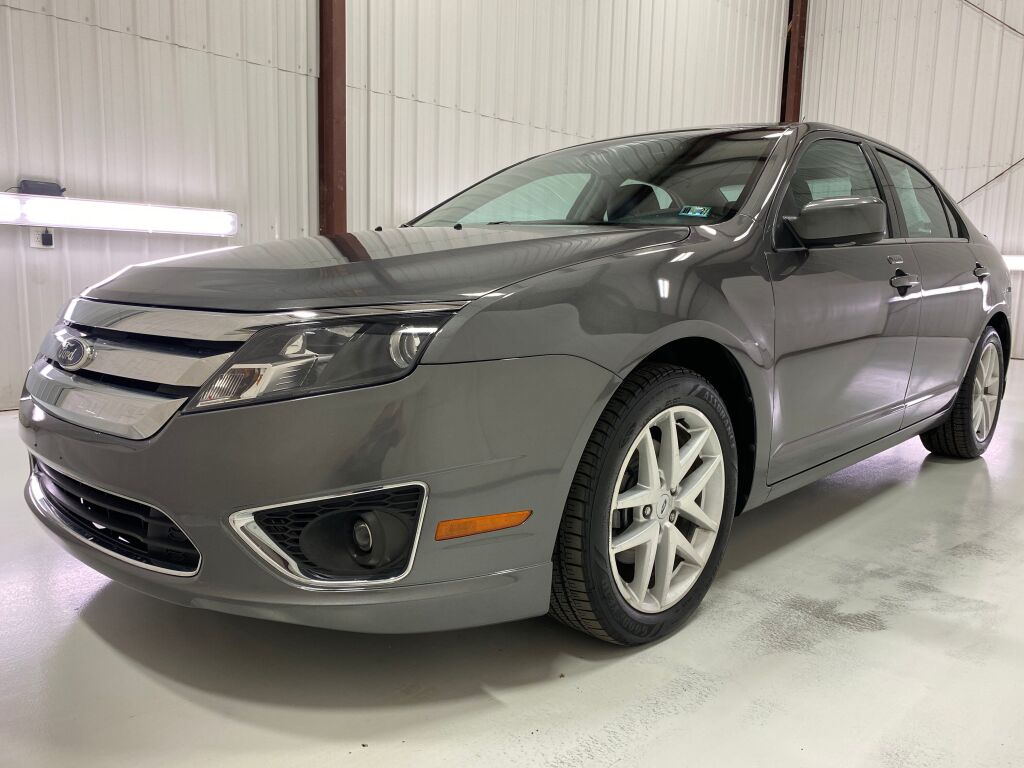 2012 Ford Fusion photo 13 of 33