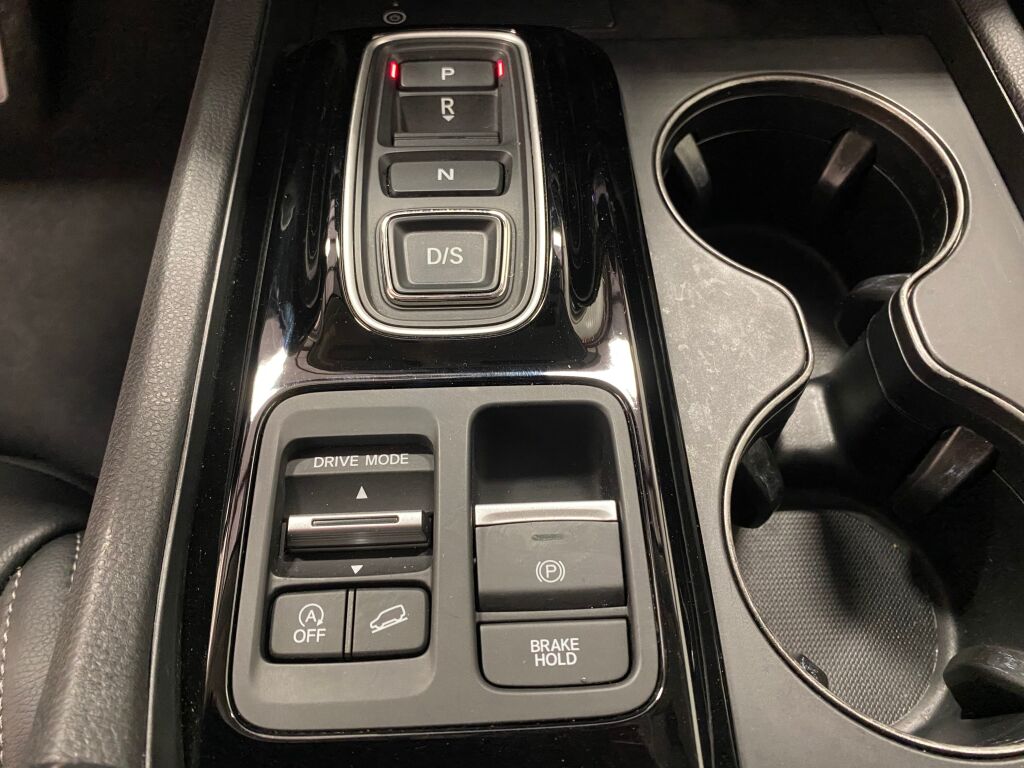 2024 Honda Pilot photo 34 of 37