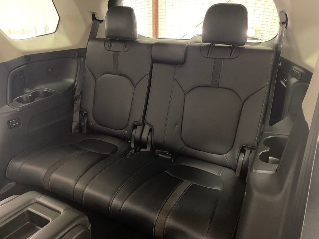 2024 Honda Pilot photo 27 of 37