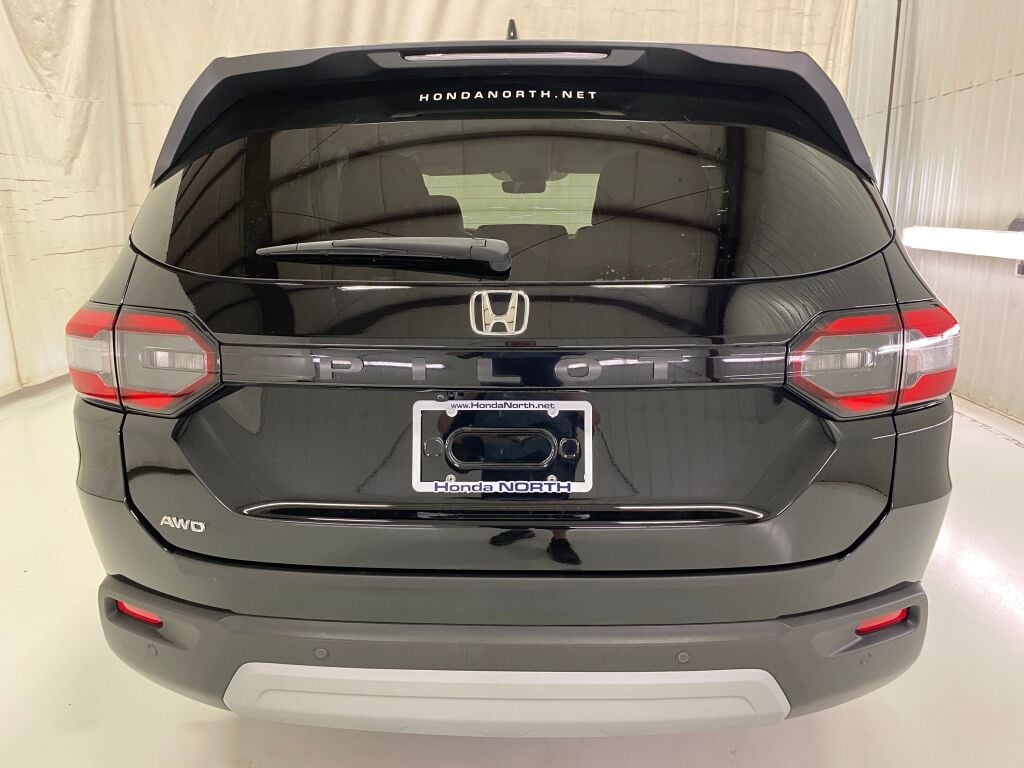 2024 Honda Pilot photo 18 of 37