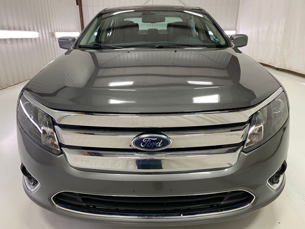 2012 Ford Fusion photo 21 of 33