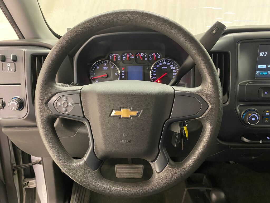 2018 Chevrolet Silverado 1500 photo 28 of 34
