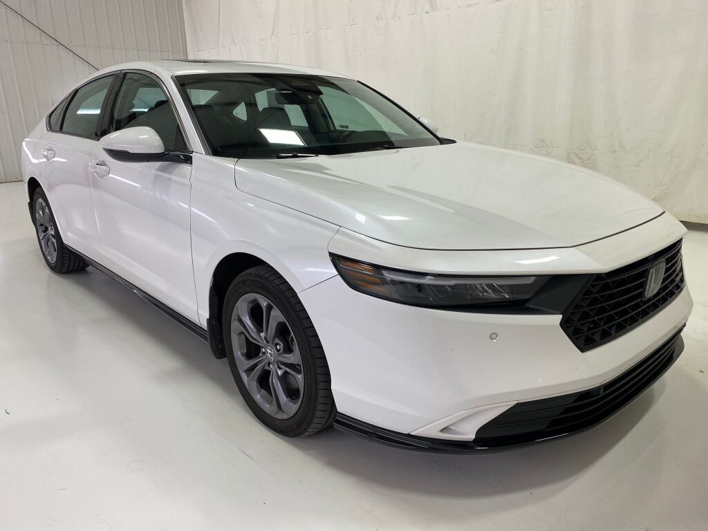 2024 Honda Accord Hybrid photo 9 of 10