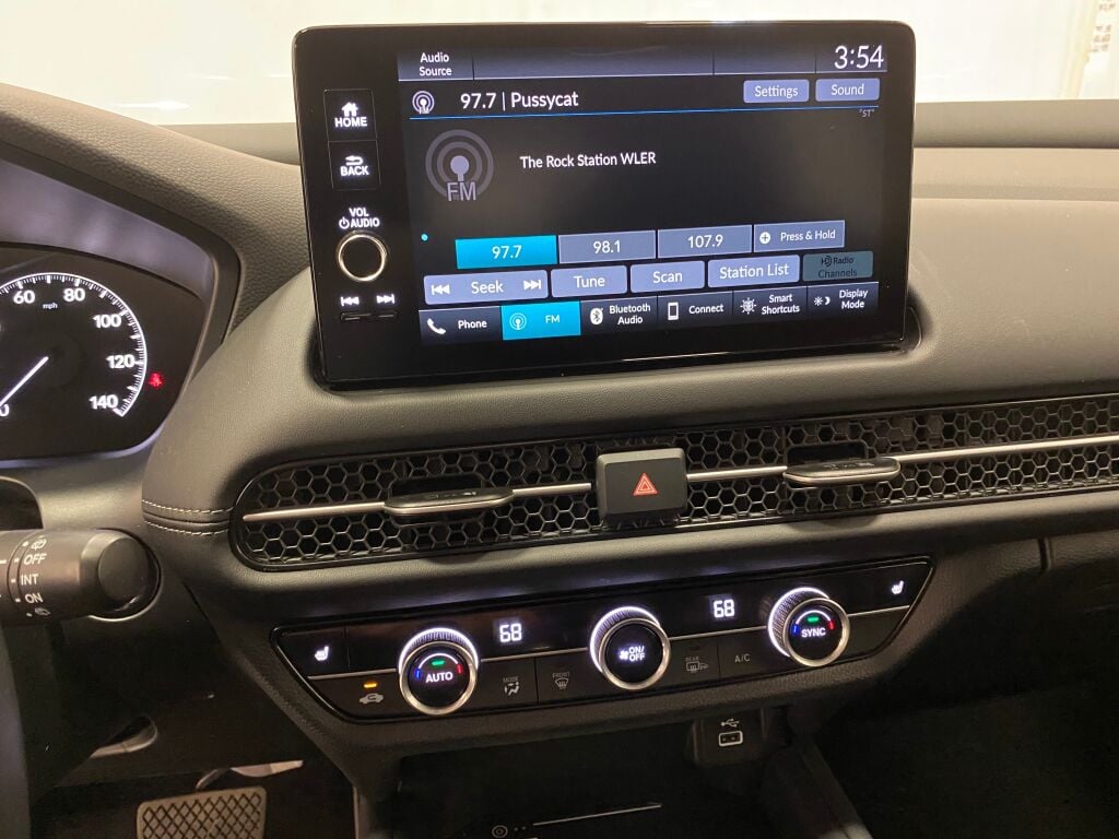 2025 Honda HR-V photo 29 of 34