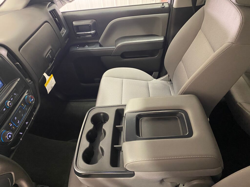 2018 Chevrolet Silverado 1500 photo 30 of 34
