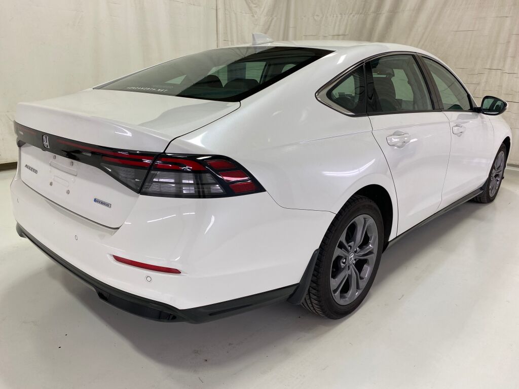 2024 Honda Accord Hybrid photo 7 of 10