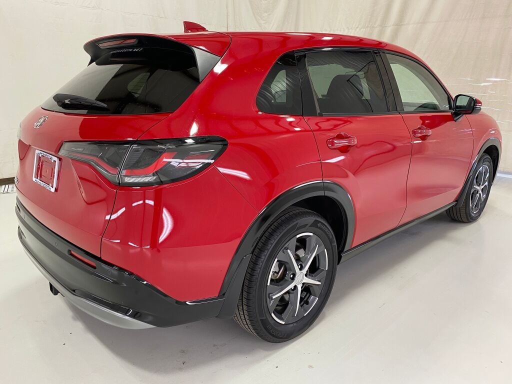 2025 Honda HR-V photo 6 of 34