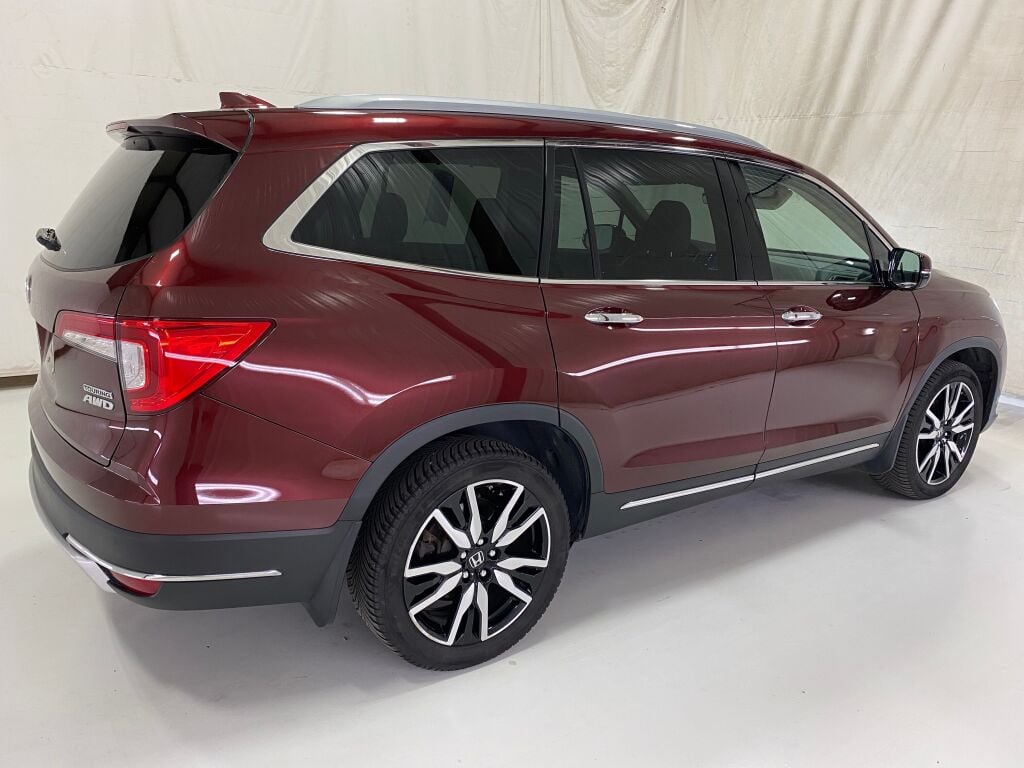 2019 Honda Pilot photo 8 of 10
