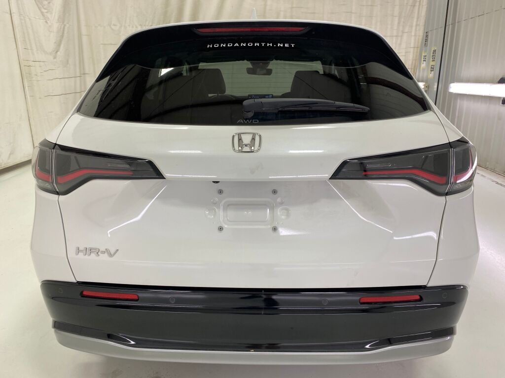 2024 Honda HR-V photo 6 of 10