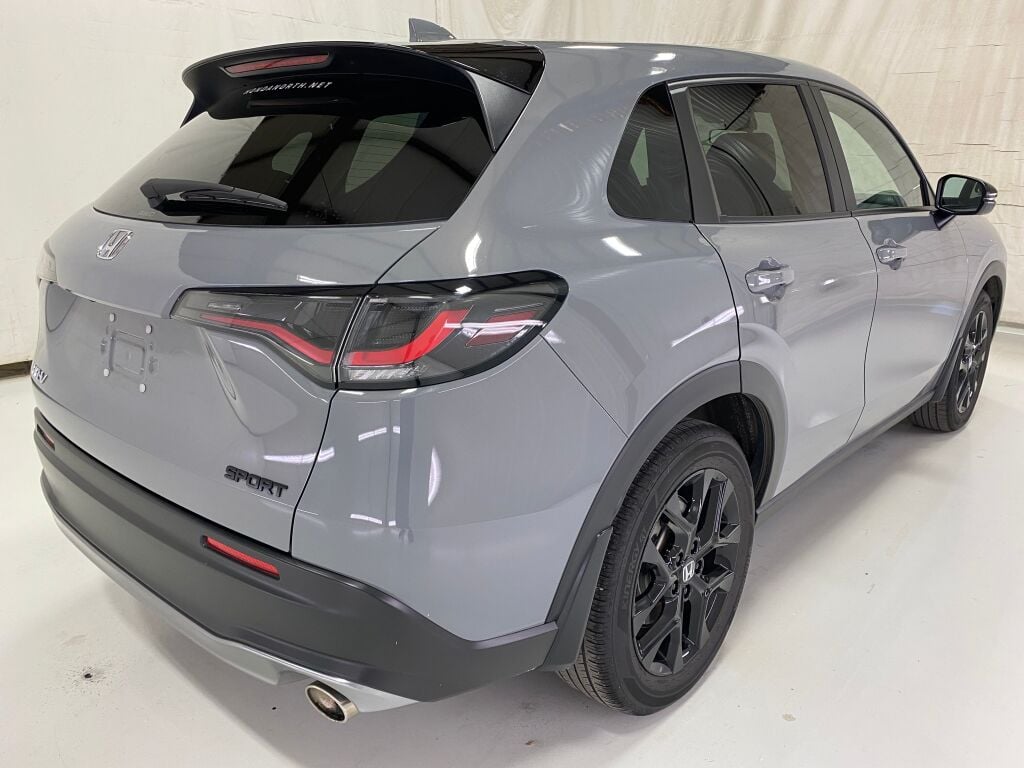 2024 Honda HR-V photo 7 of 10
