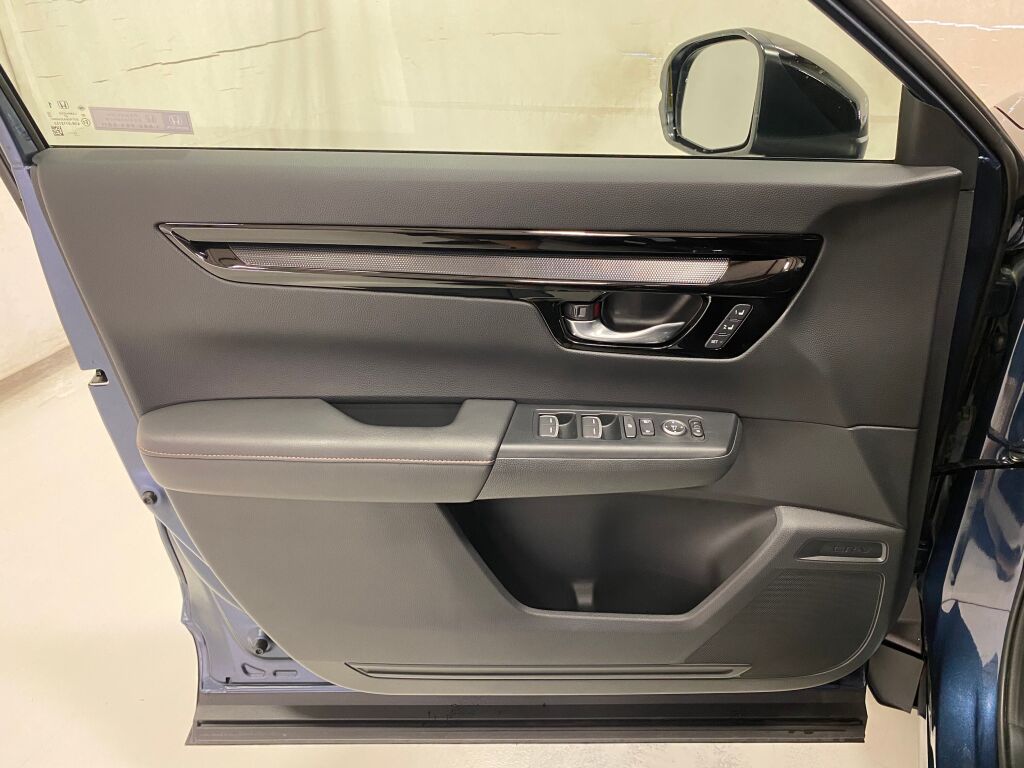 2024 Honda CR-V Hybrid photo 28 of 37