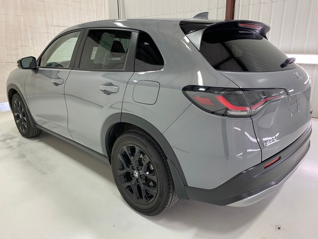 2024 Honda HR-V photo 5 of 10