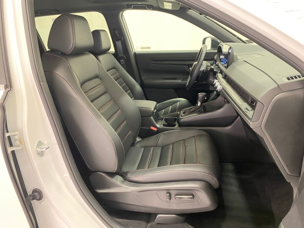 2024 Honda CR-V Hybrid photo 9 of 36