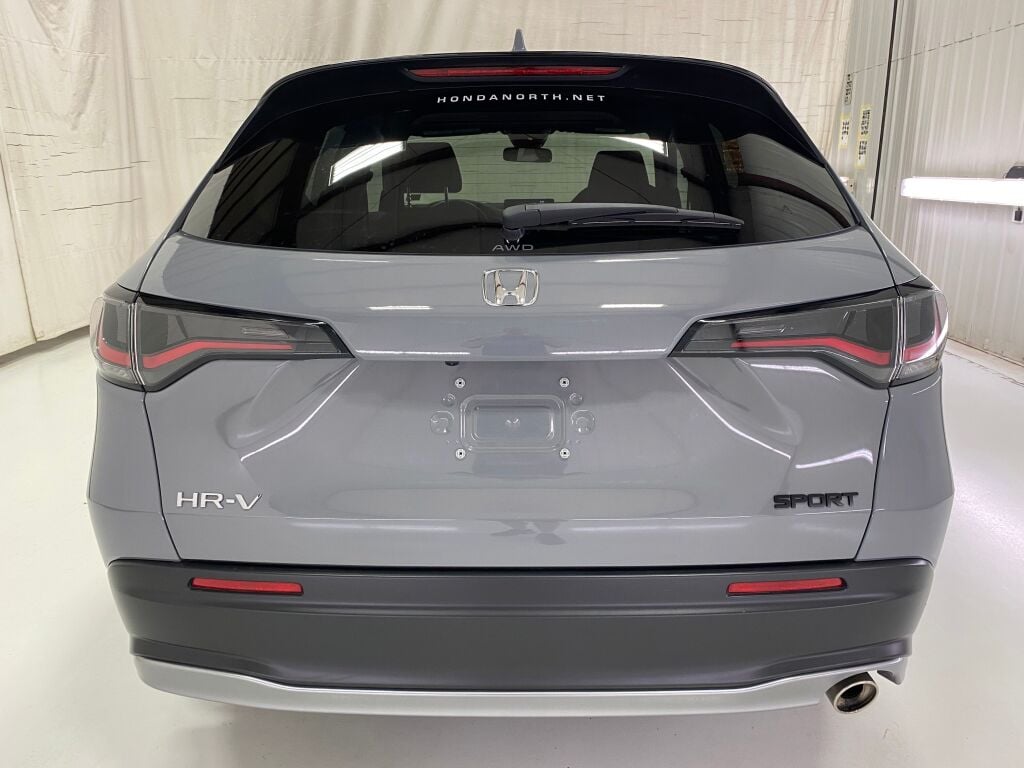2024 Honda HR-V photo 6 of 10