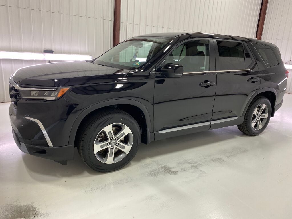 2024 Honda Pilot photo 7 of 37