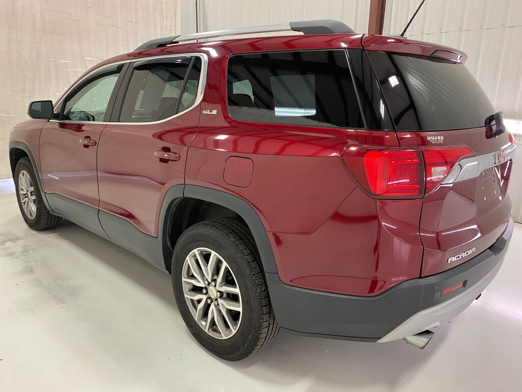 2018 GMC Acadia photo 5 of 10